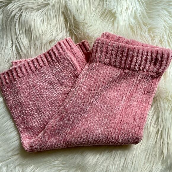 Pink Fuzzy Sweater Knit Malibu Bike Shorts - Picture 13 of 14